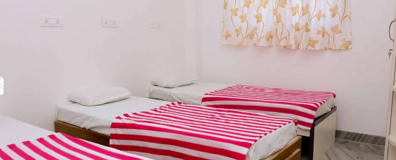 RentHub Verified Property — Ladies PG in Velachery — photo 2