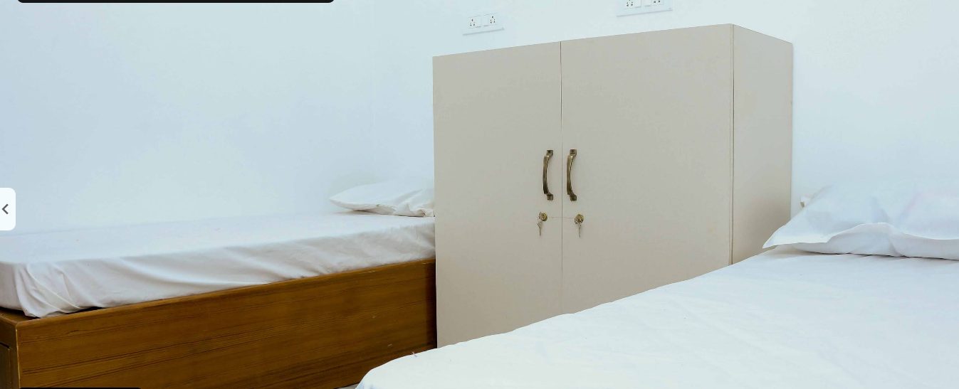 RentHub Verified Property — Ladies PG in Velachery — photo 4