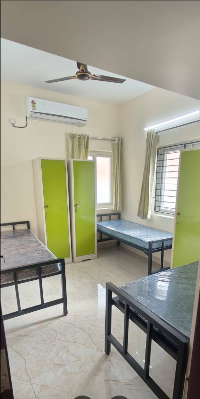 RentHub Verified Property — Ladies PG in Velachery — photo 4
